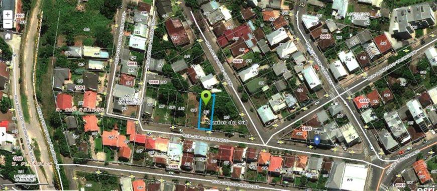 Terreno plano, pronto para construir, próximo à Avenida Rio Branco e Posto Ipiranga. Área: 11x30= 33