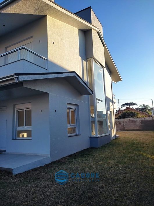 Casa alto padrão e fino acabamento área de 205m²