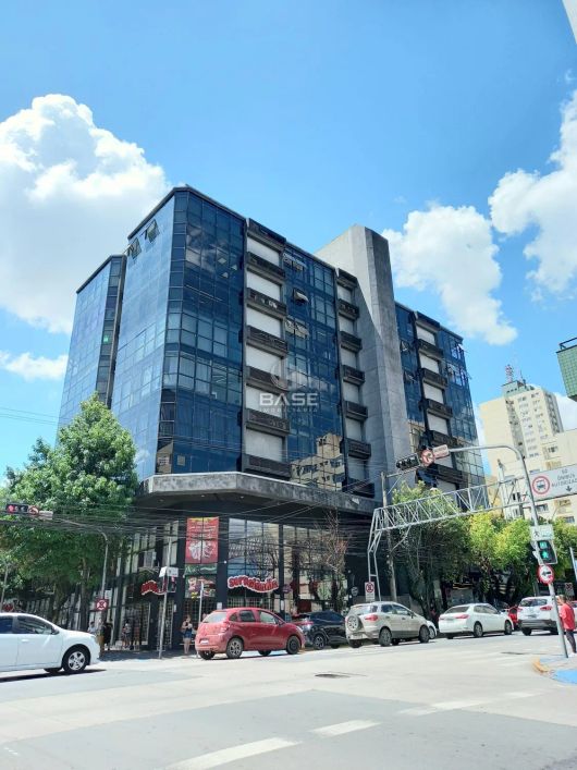 Sala Comercial com banheiro, piso em porcelanato, esquadrias em alumínio, posição solar Norte, prédi