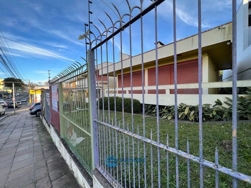 Casa de alvenaria, para locação