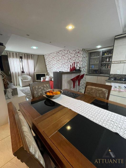 Casa semi mobiliada - Bairro São Ciro