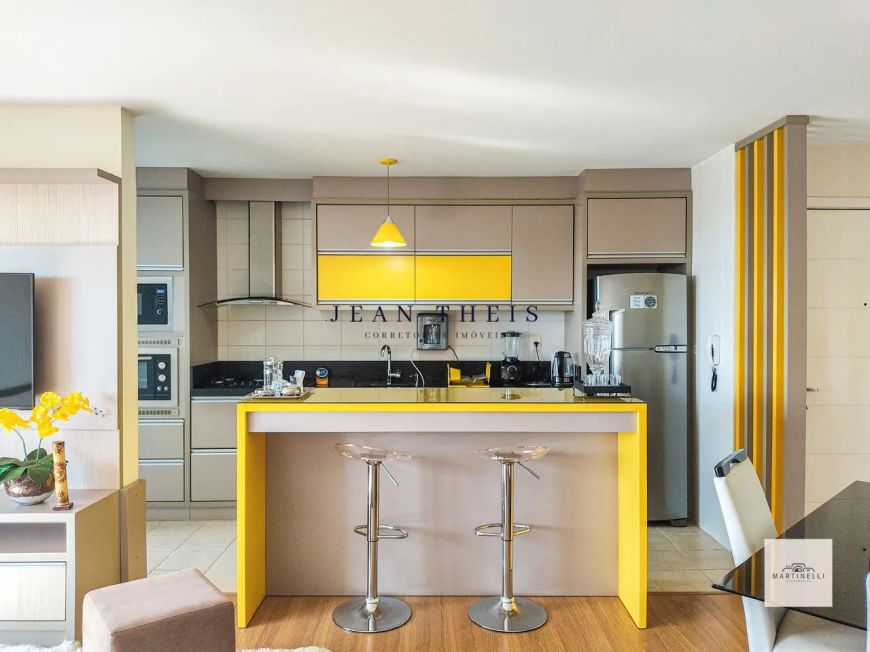 Apartamento Mobiliado à venda no bairro Sanvitto