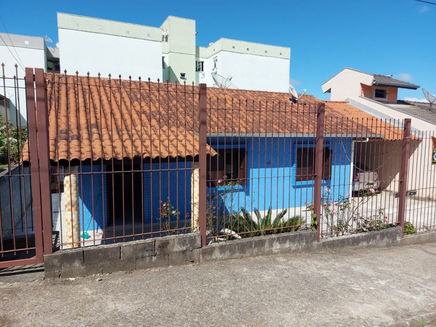 Venda de Casa em Caxias do Sul-RS, bairro Colina do Sol