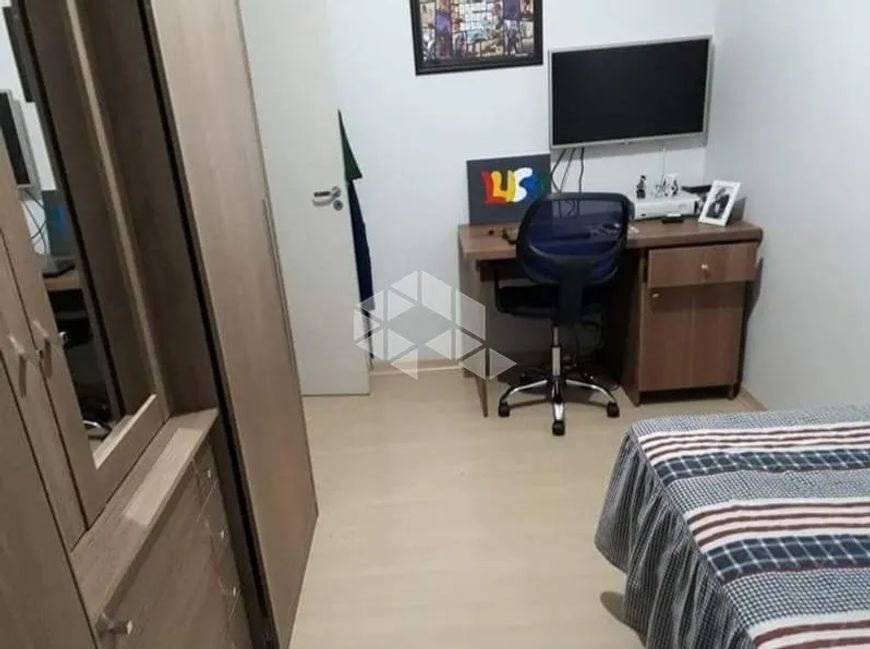 Sobrado com 50m de 2 dormitorios uma vaga de garagem em condominio fechado no bairro Esplanado
