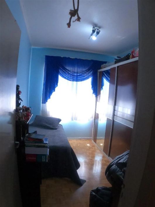 Apartamento ensolarado e muito bem localizado, próximo ao Parque Cinquentenário, com 02 dormitórios,
