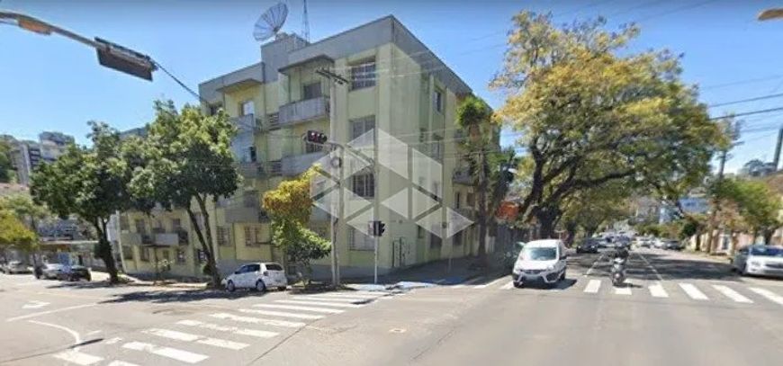 Apartamento Central com 1 dormitório/suíte de 53,04m² de área privativa.