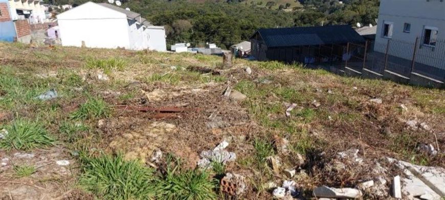02 ótimos terrenos a venda. Área total de 02 lotes: 743,14m Opção de vender separados: 371,57m cada.