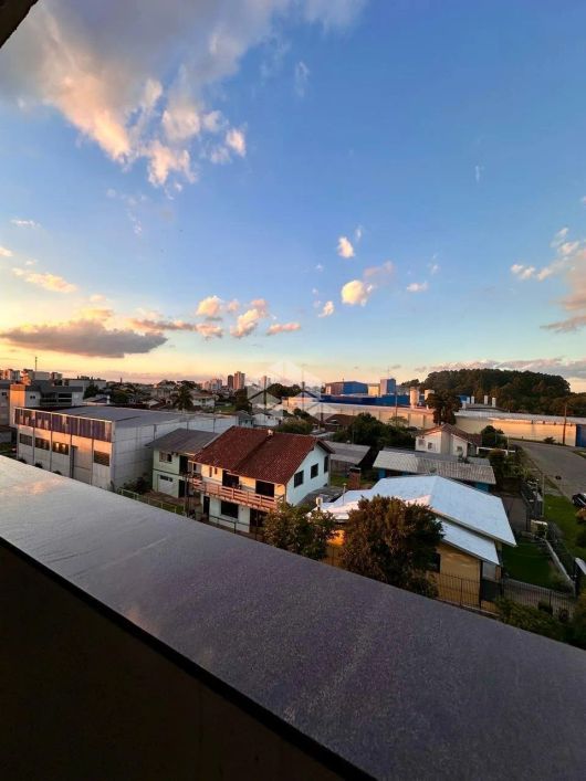 Apartamento para venda 2 dormitórios, 1 vaga do bairro Desvio Rizzo