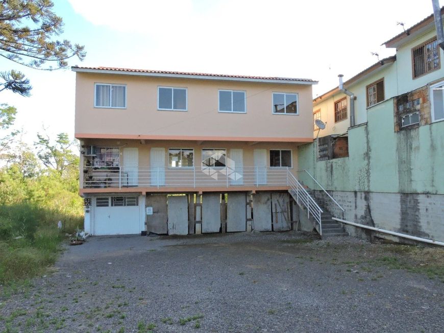 SOBRADO INDIVIDUAL NO BAIRRO DESVIO RIZZO.