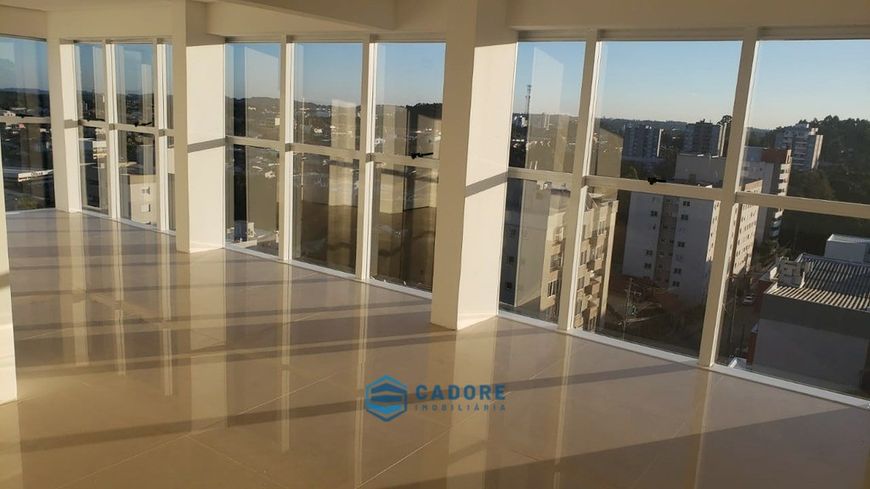 Um por andar com três quartos suite no Charqueadas