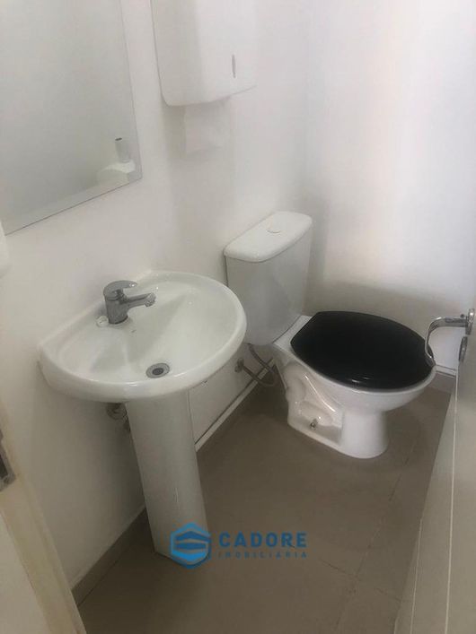 Sala comercial dois pavimentos, Lourdes