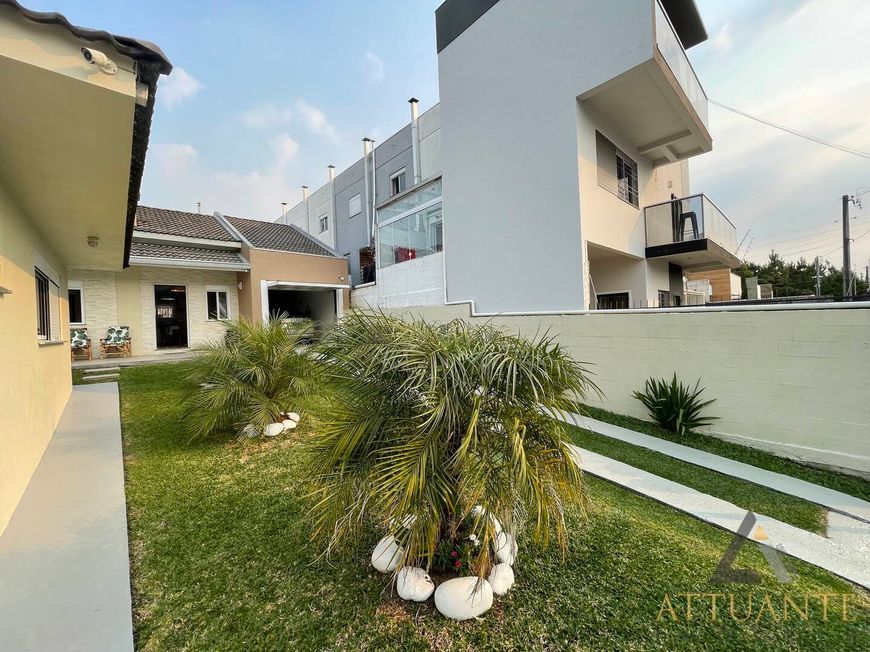 Casa semi mobiliada - Bairro São Luiz