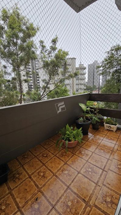 FULCHER IMÓVEIS Vende: Localizado no bairro Exposição, em Caxias do Sul, este apartamento de 3 dormi