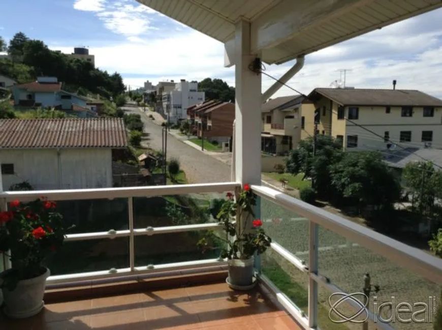 Casa no bairro Colina Sorriso em Caxias do Sul