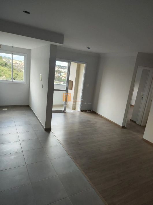 Apartamento à venda no bairro Panazzolo em Caxias do Sul- RS