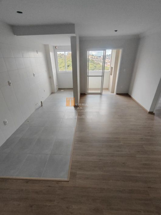 Apartamento à venda no bairro Panazzolo em Caxias do Sul- RS