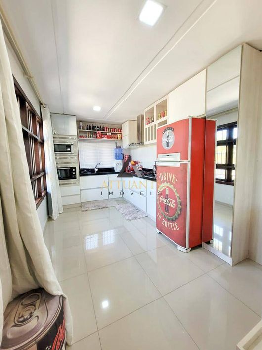Casa Semimobiliada no bairro Desvio Rizzo