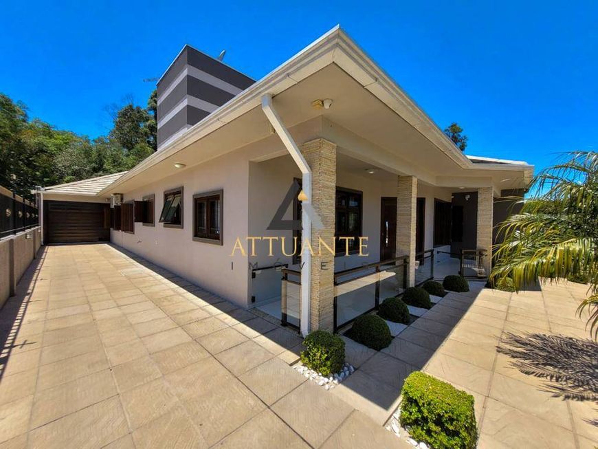 Casa Semimobiliada no bairro Desvio Rizzo