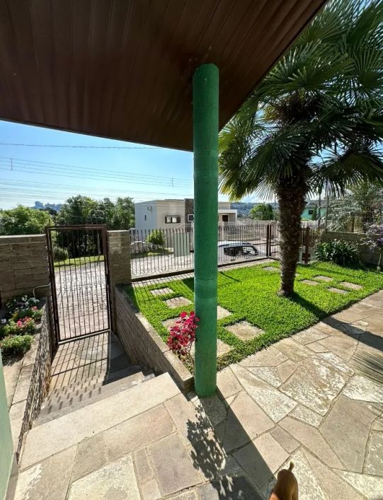CAXIAS DO SUL - Casa Padrão - SÃO LUIZ DA 6ª LÉGUA