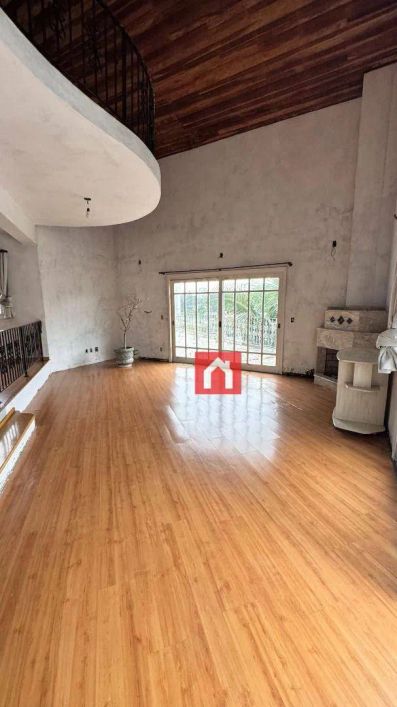 Casa com 4 dormitórios à venda, 550 m² por R$ 1.915.000,00 - Jardim do Shopping - Caxias do Sul/RS