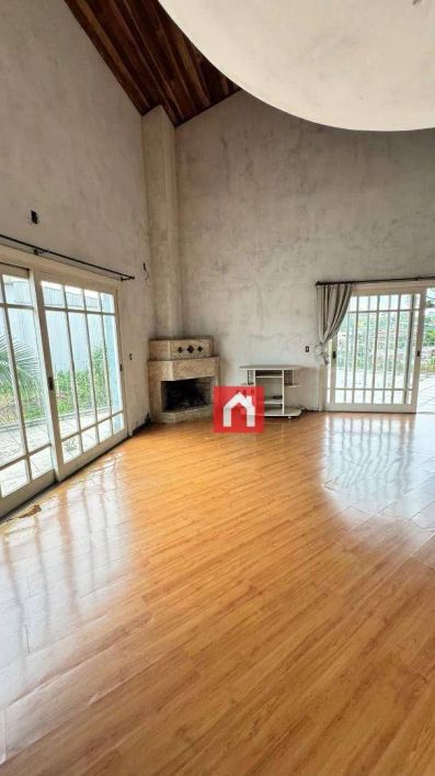 Casa com 4 dormitórios à venda, 550 m² por R$ 1.915.000,00 - Jardim do Shopping - Caxias do Sul/RS