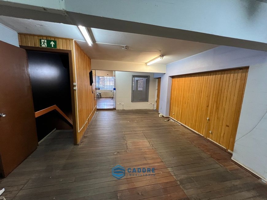 Sala térrea com sobreloja área de 289 m² CENTRO