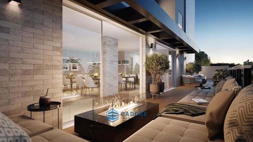 Apartamento com três dormitórios no São Pelegrino