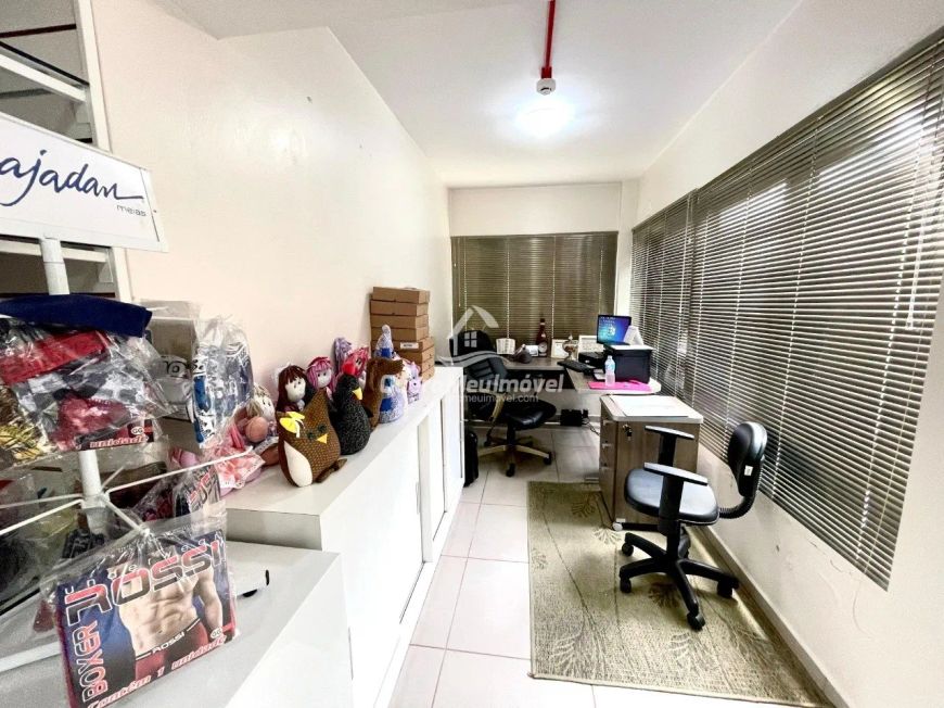 Sala comercial na Av Rubem Bento Alves