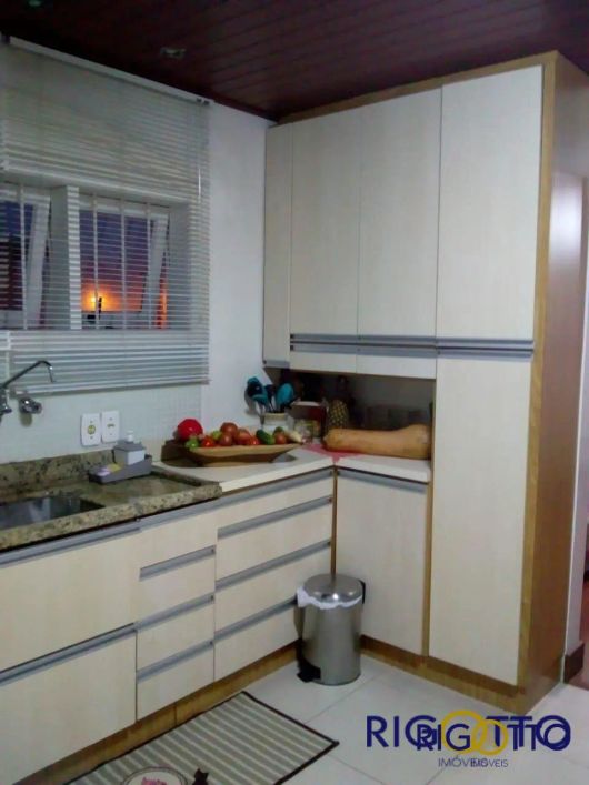 Casa 4 Dormitório(s) Bairro Rio Branco