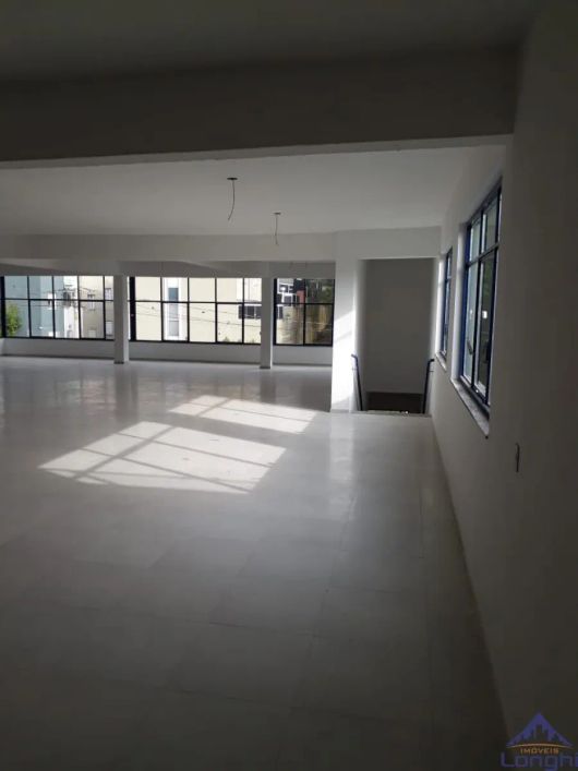 PAVILHÃO INDUSTRIAL/COMERCIAL