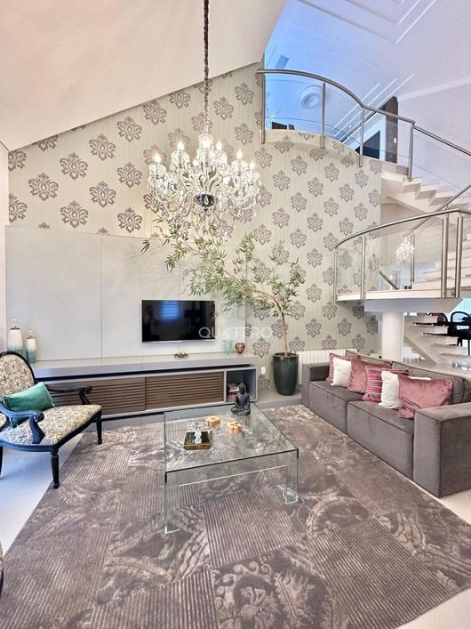 Casa com muito espaço, no Colina Sorriso