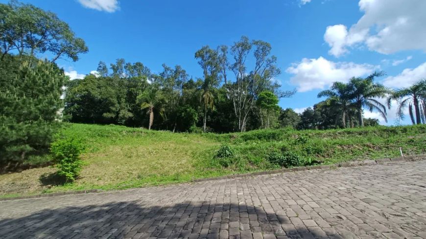 Venda de Terreno em Condomínio em Caxias do Sul-RS, bairro Linha 40