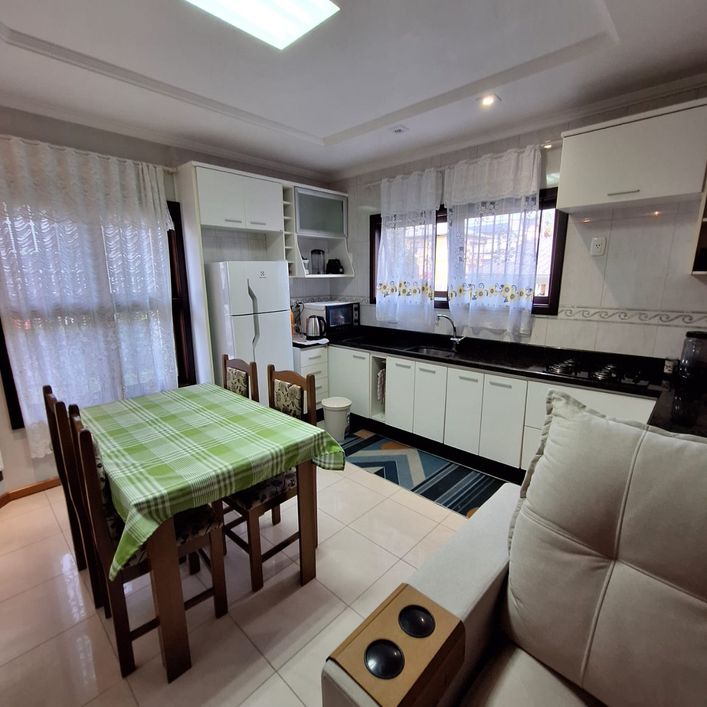Venda de Casa em Caxias do Sul-RS, bairro Santa Catarina