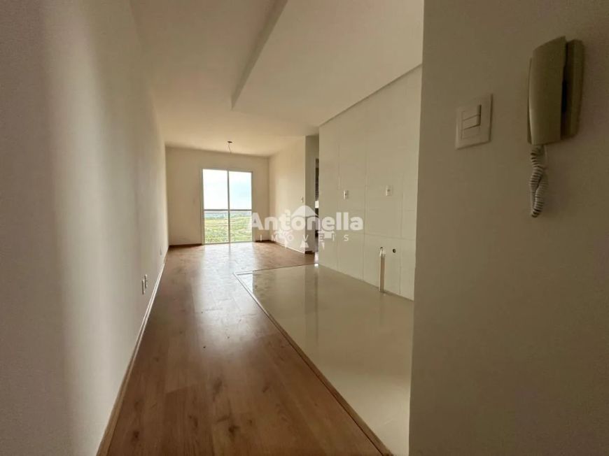 Apartamento à venda no Bairro Desvio Rizzo REF: 7787