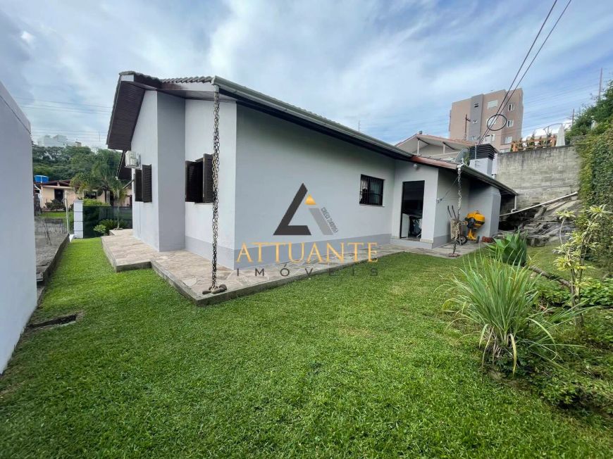 Excelente casa no bairro São Luiz