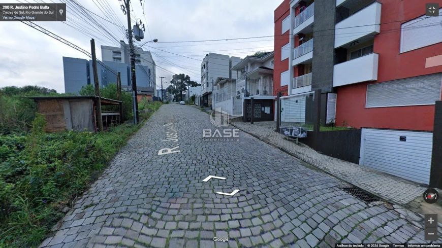 Terreno no Colina Sorriso II em rua sem saída, local de pouquíssimo movimento, ideal para moradia. F