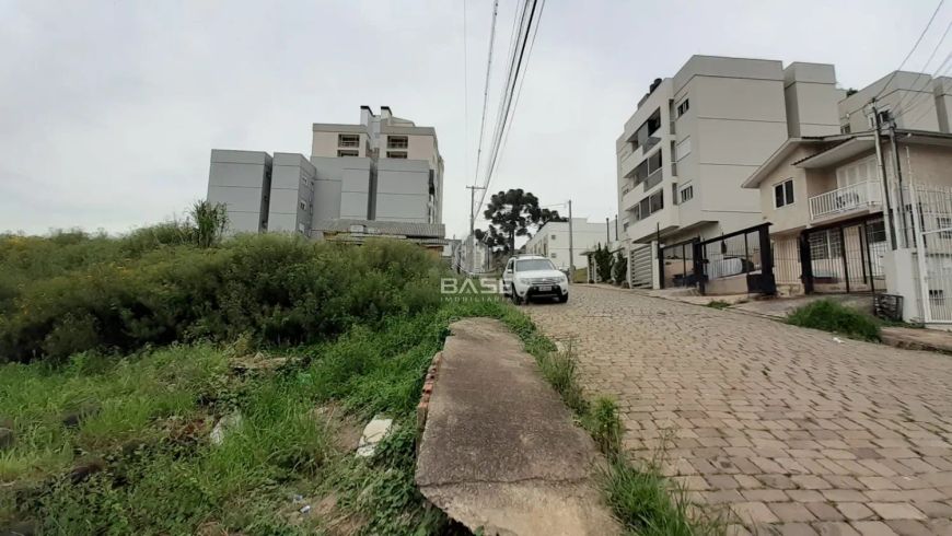 Terreno no Colina Sorriso II em rua sem saída, local de pouquíssimo movimento, ideal para moradia. F