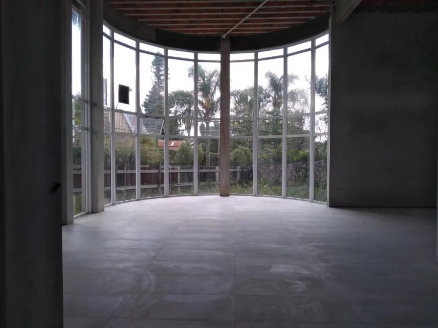 Sala Térrea / Loja comercial Ana Rech Caxias do Sul