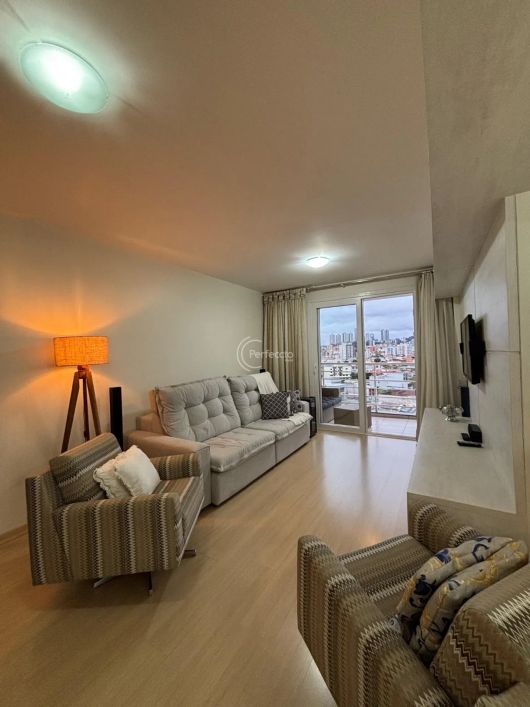 Apartamento semimobiliado no bairro Santa Catarina! São 102m² privativos &amp;amp;#10004;2 dormitórios s