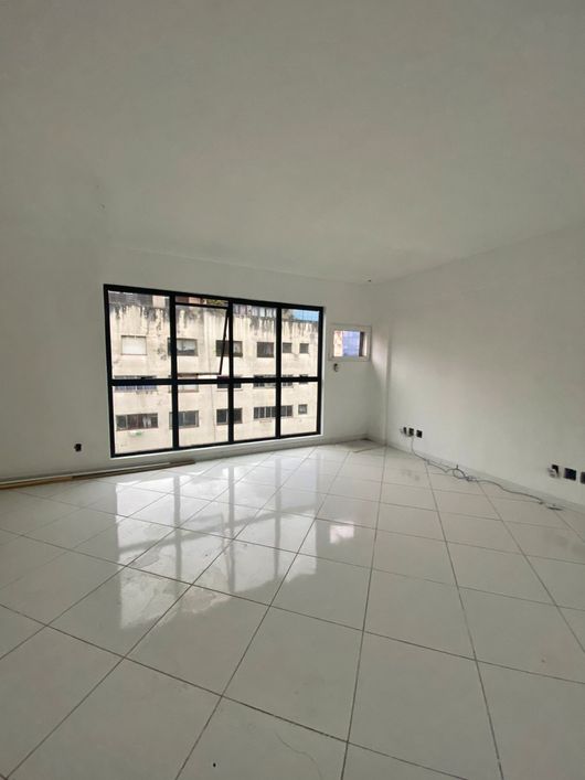 BENTOALVES aluga sala aérea próxima Hospital Pompéia, no Centro - Caxias do Sul - RS