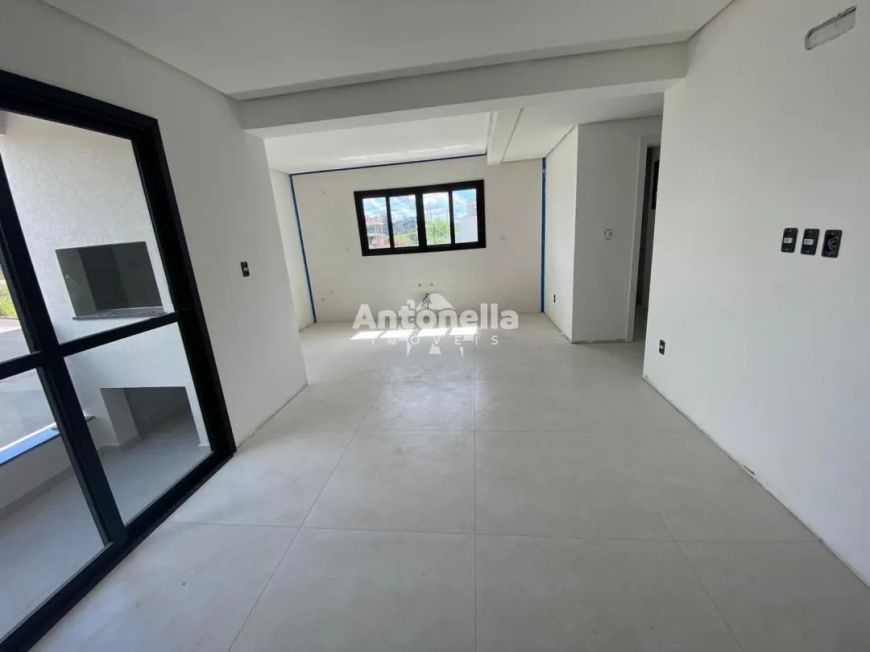 Sobrado Triplex à venda no bairro Bela Vista REF: 7590