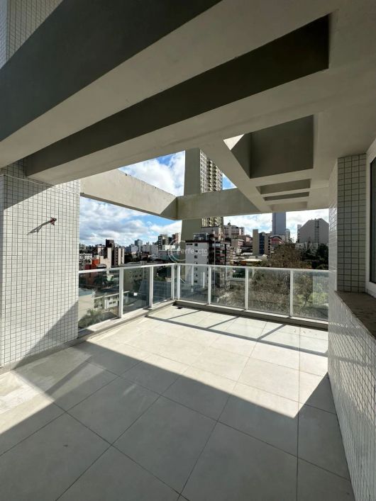 Apartamento com pé direito duplo em frente ao Parque São 203m² privativos &amp;amp;#10004; 3 suítes, sen