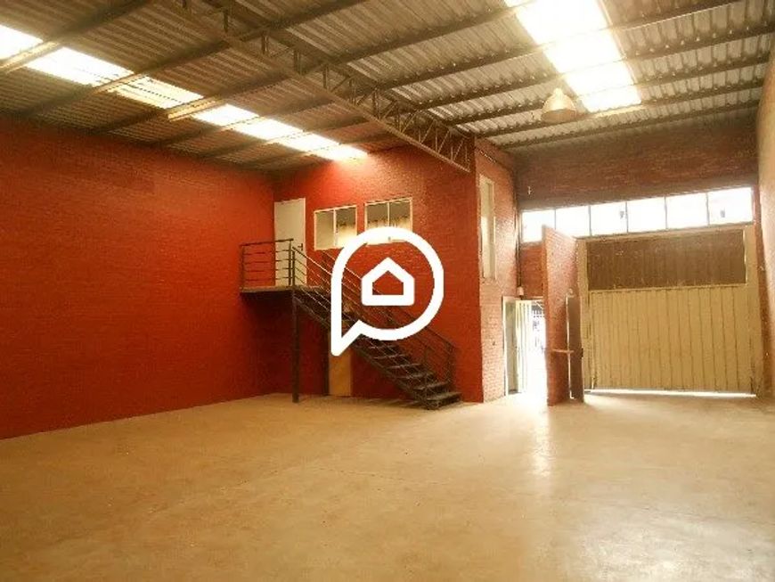 PAVILHÃO COMERCIAL/INDUSTRIAL, 270M2, BAIRRO SAGRADA FAMILIA