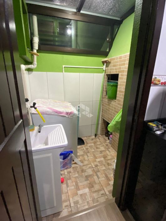 Lindo sobrado disponível para compra no bairro Desvio Rizzo