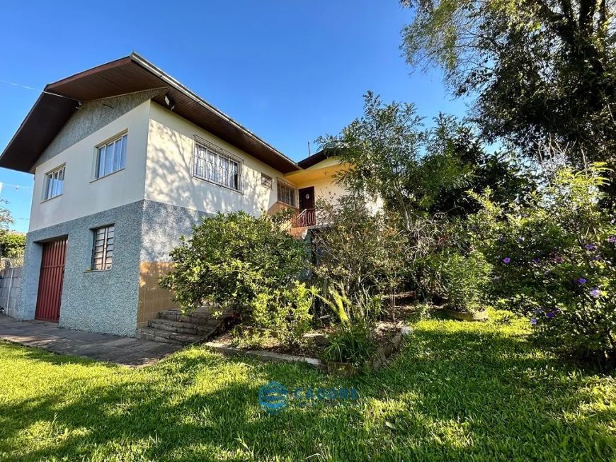 Casa três dormitórios Jardim das Hortências