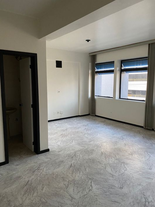 BENTOALVES Escritório com 62 m² quadrados no centro de Caxias do Sul - RS