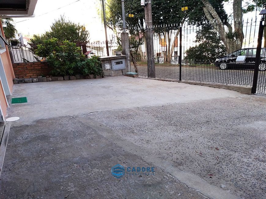 Casa três dormitórios no bairro Rio Branco á venda