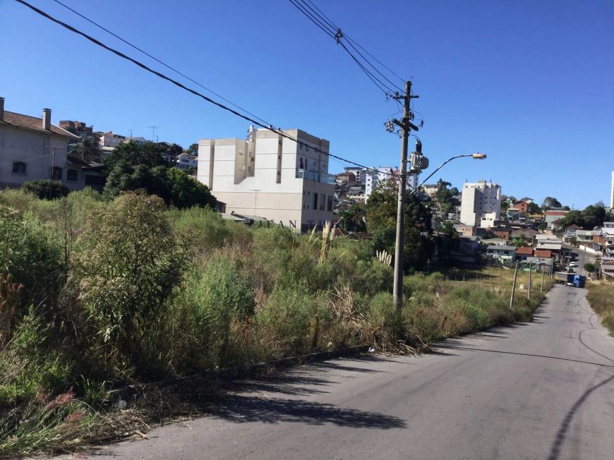 Terreno à venda no bairro Kayser