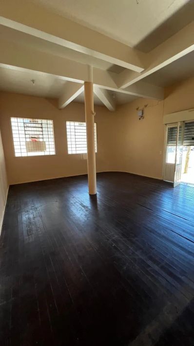 BENTOALVES aluga loja térrea, de esquina, 70m2, bairro São Pelegrino - Caxias do Sul - RS