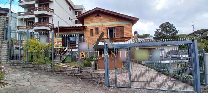 Casa Mobiliada e Casa de Fundos no Bairro Bela Vista
